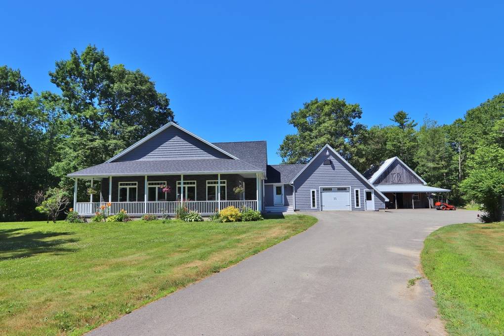 Horse Property for sale.