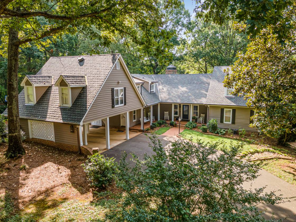 Horse Property for sale.
