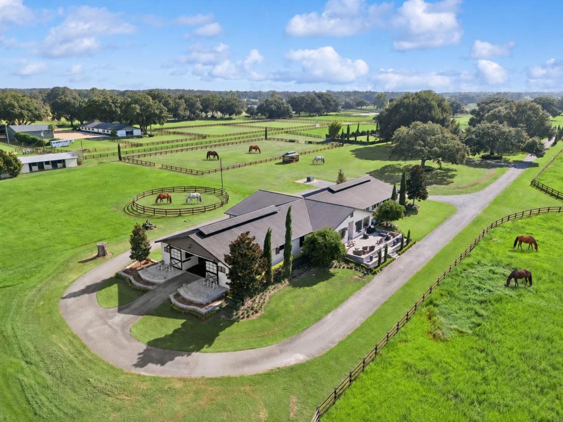 LUXURY TURNKEY 28.62-ACRE EQUESTRIAN ESTATE - photo 25
