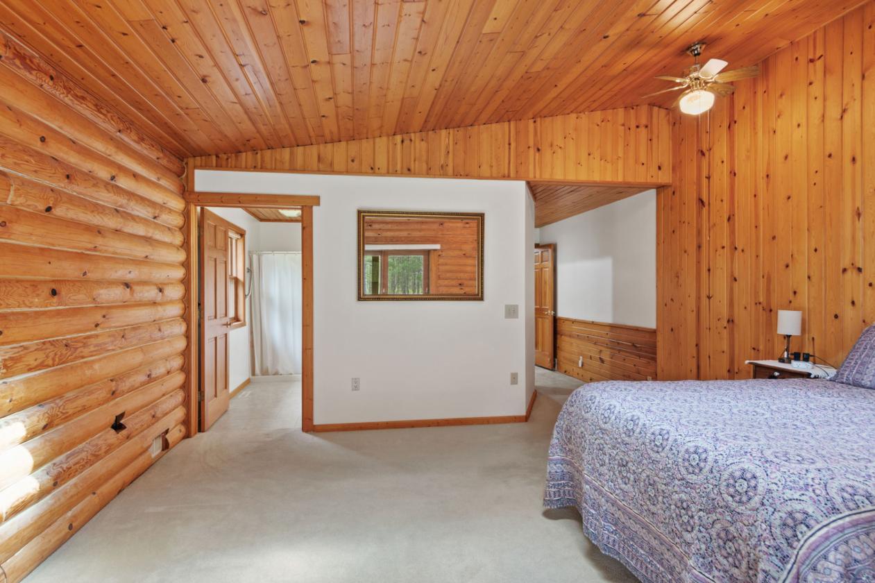 Classic log home on 23 gorgeous wooded acres! - photo 8