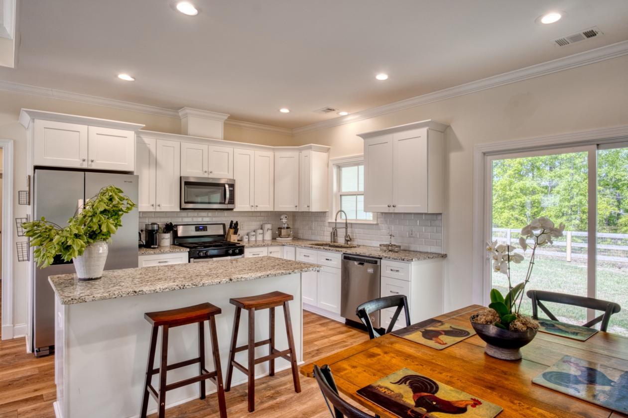 An Equestrian retreat in the heart of Bridle Creek - photo 9