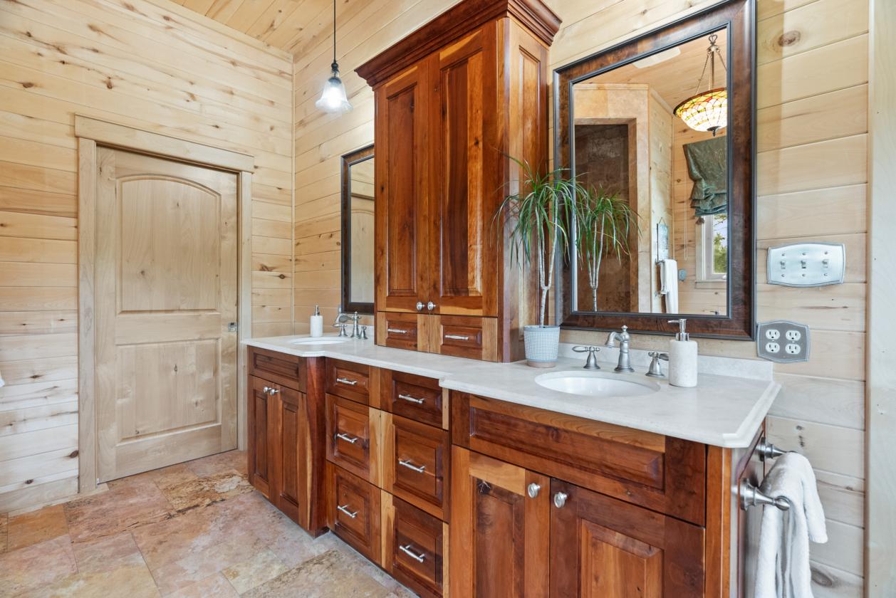 Custom Estate for Horses with 22 acres & MORE! - photo 20
