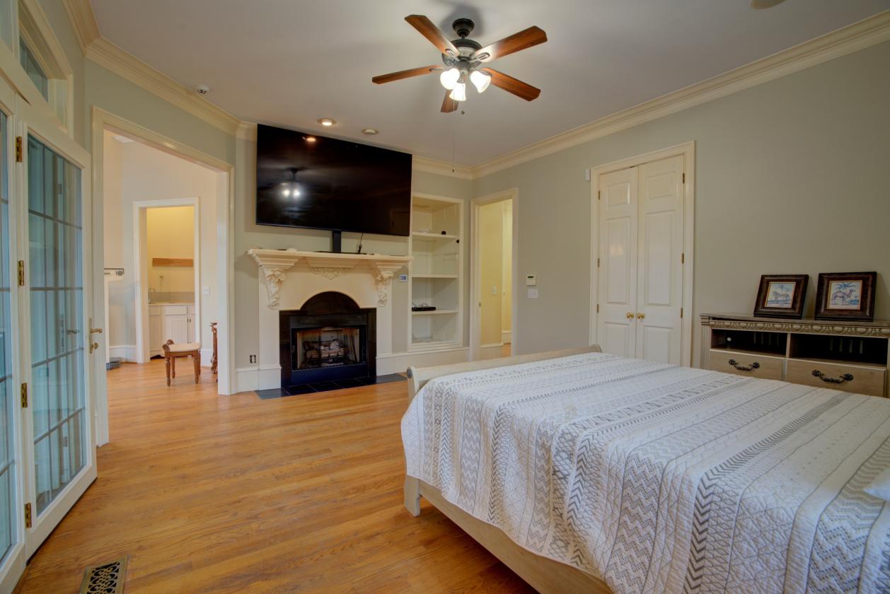 Private 170 Acre Estate With 27 Acre Lake - photo 18