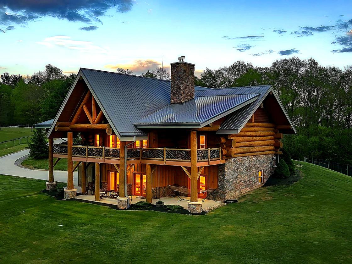 15-Acre Horse Farm, 13 Stalls & Pasture, Turnkey - photo 5