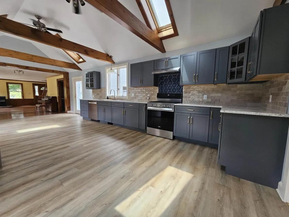 Turnkey Horse Property With Extra Amenities - photo 4