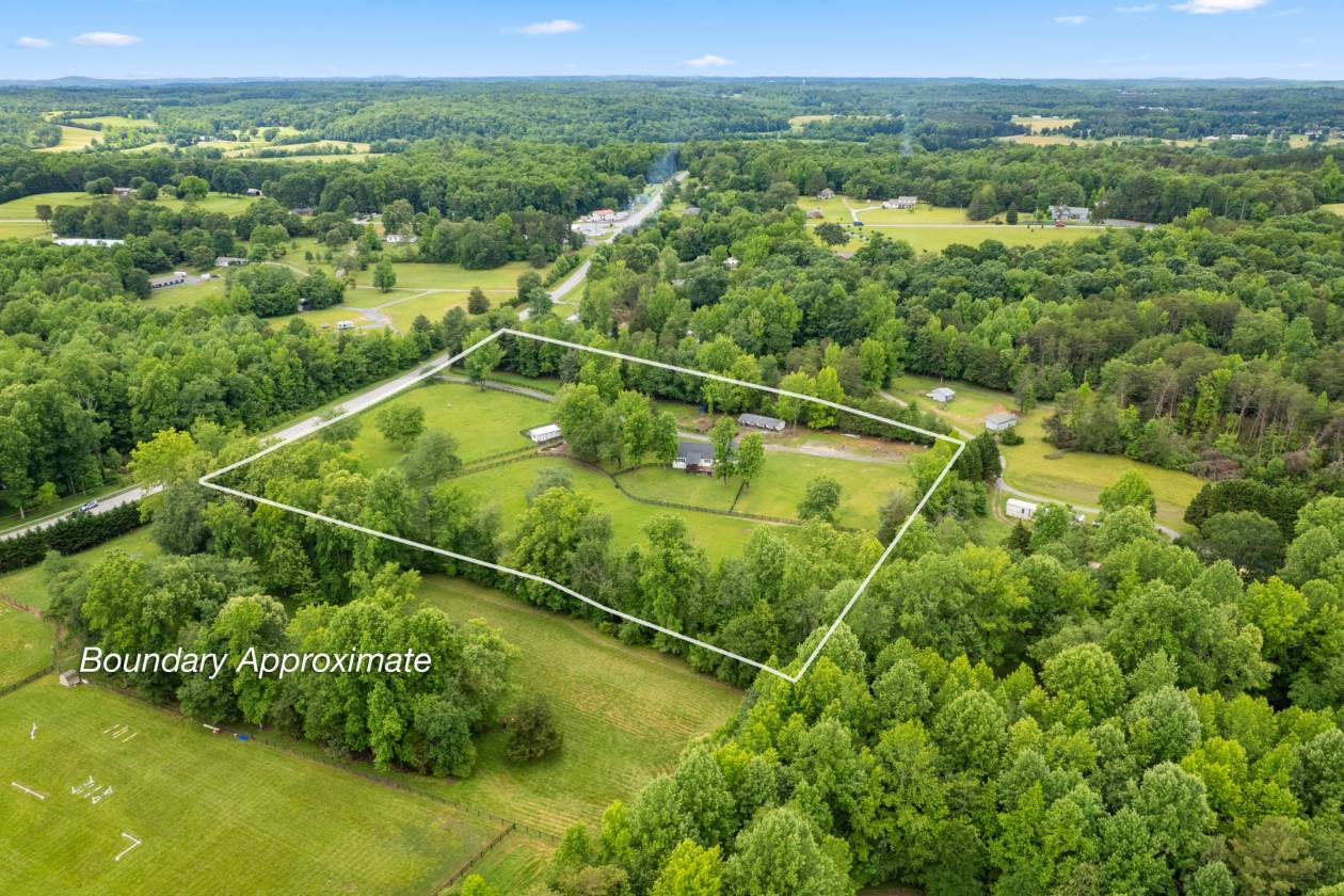Horse Property for sale.
