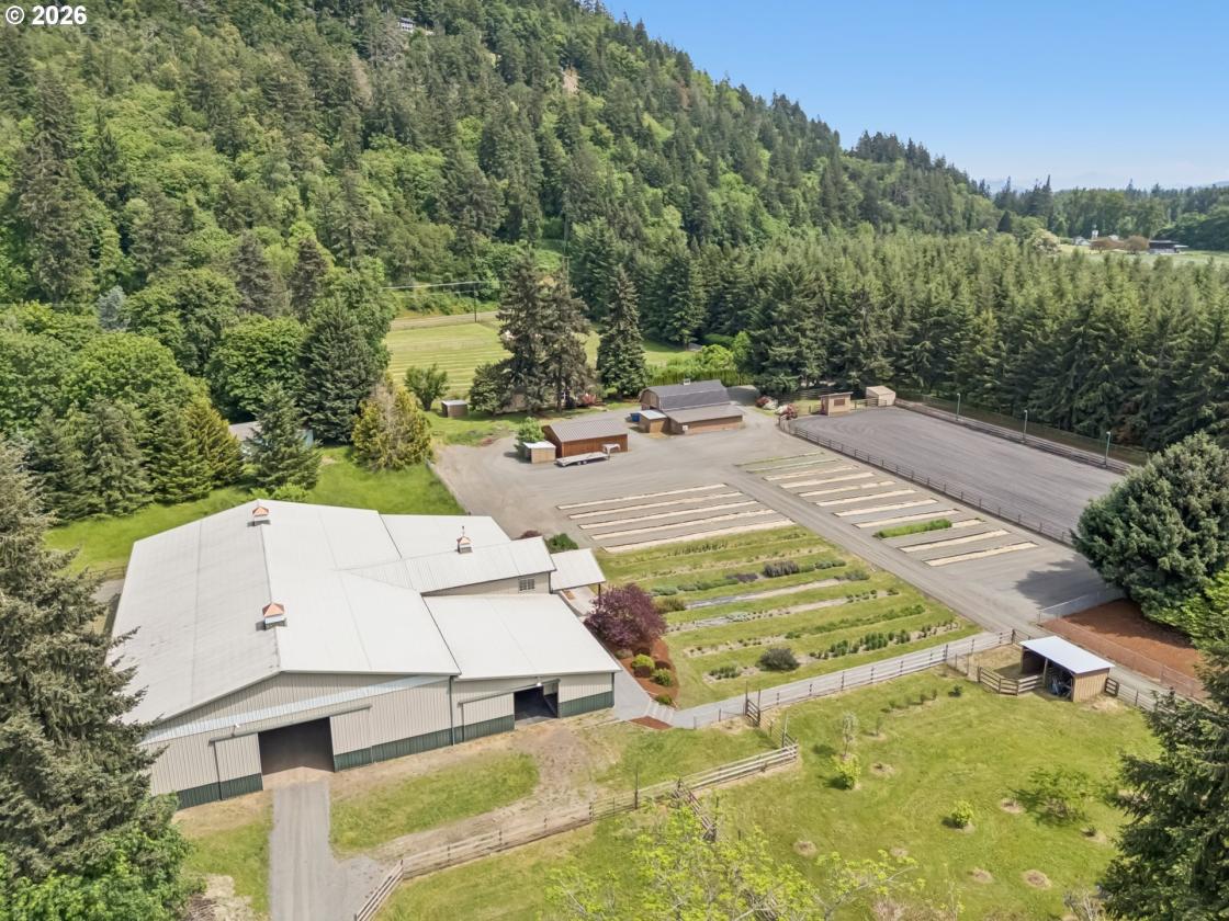 Exceptional Riverfront Equestrian & Agarian Estate - photo 29
