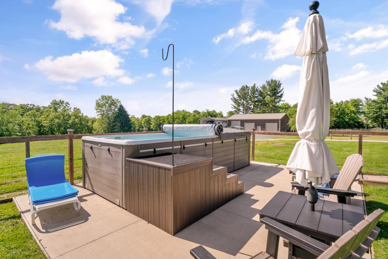 Expansive Equestrian Estate on 13 Acres! - photo 17