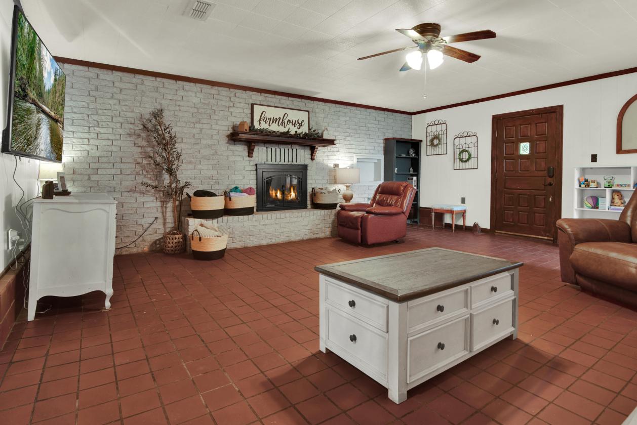 8.25 Acre Horse Property with Cozy Ranch House - photo 28
