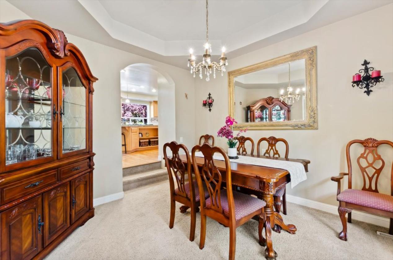 Beautiful Country home for the family on 5+ AC - photo 23