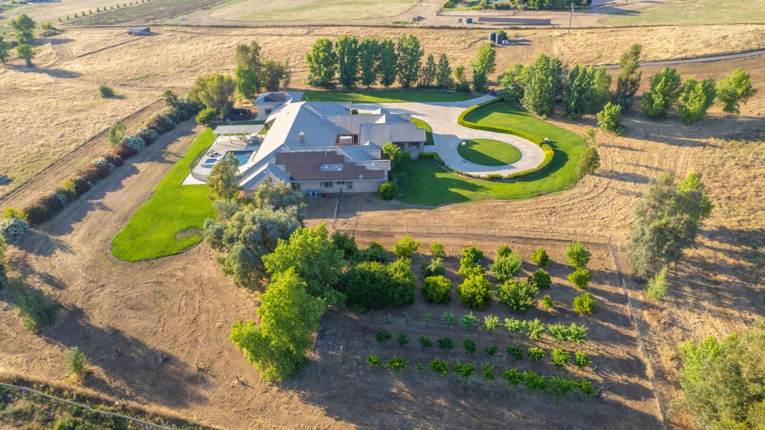 Stunning Home with Scenic 20 Acres Horses Allowed - photo 30