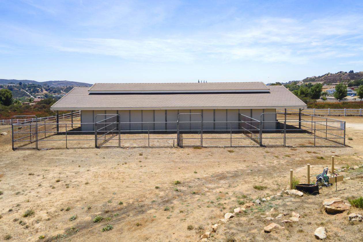 LA CRESTA EQUESTRIAN ESTATE - photo 7