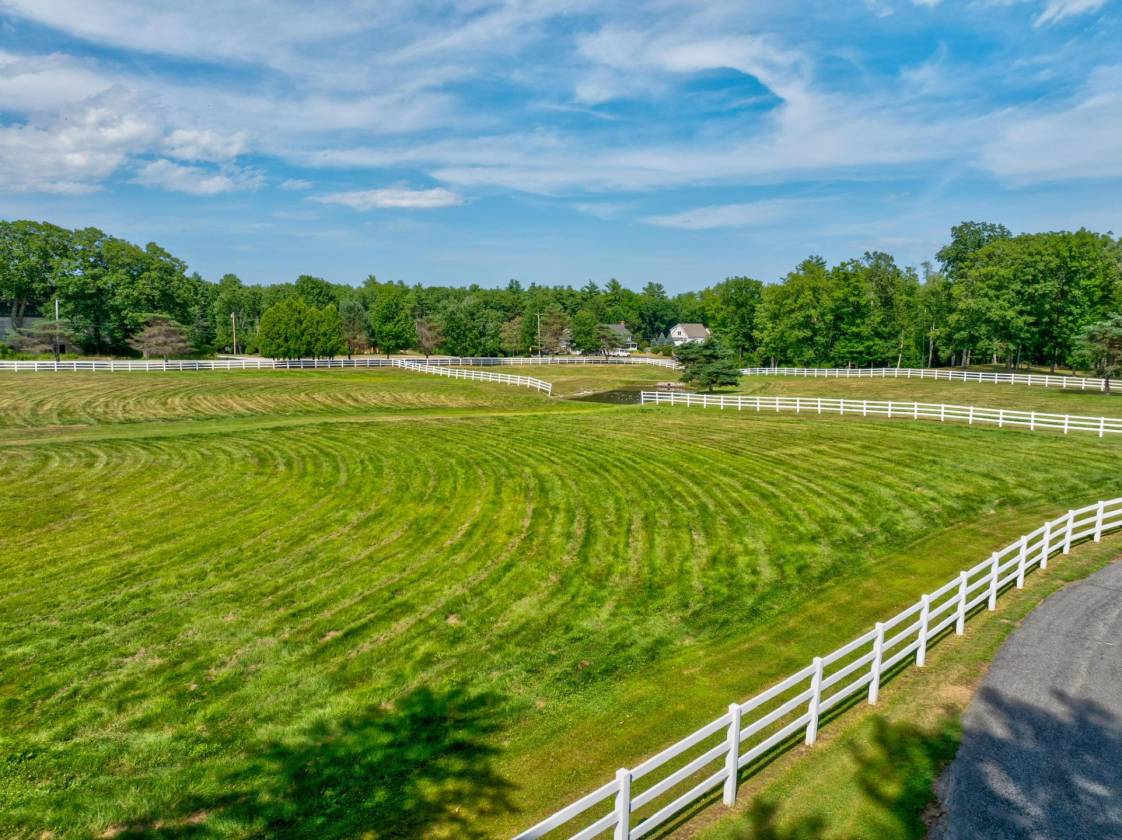 Horse Property for sale.