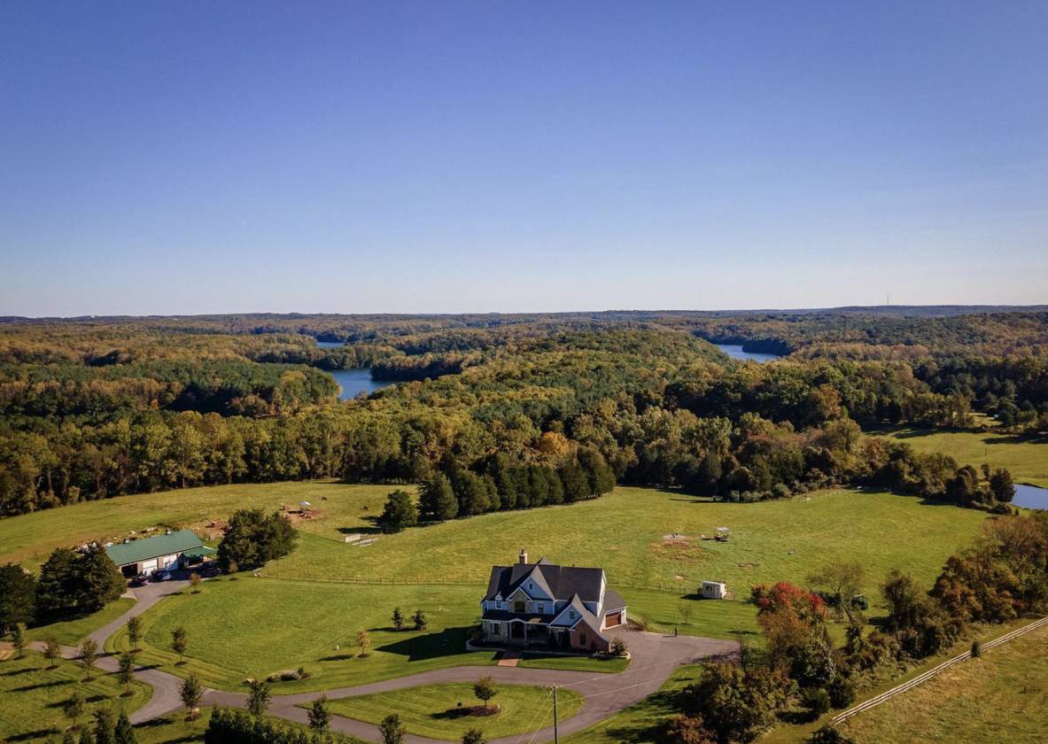 Horse Property for sale.