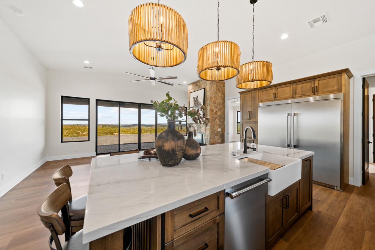 Brand New Build with Panoramic Views - photo 10