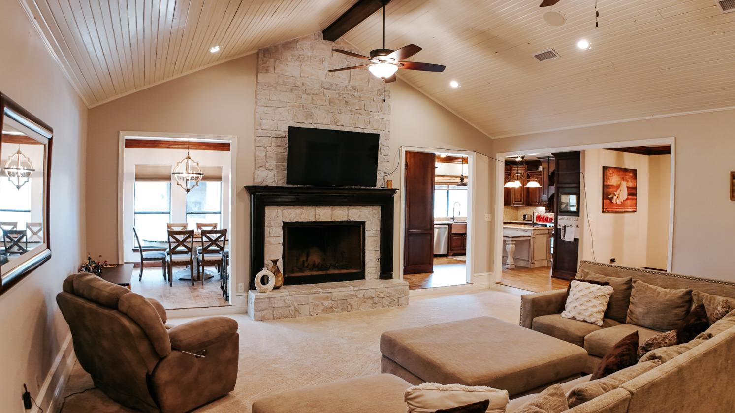 Luxury Home on 79 acres with a 12 acre lake - photo 7