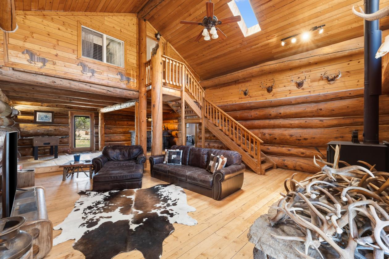 Horse Property with stunning views - photo 12