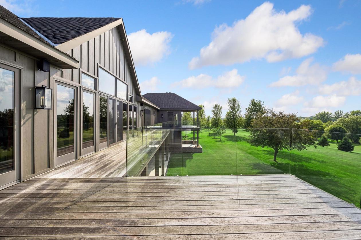 Calonett: 75-Acre Horse Estate - photo 12