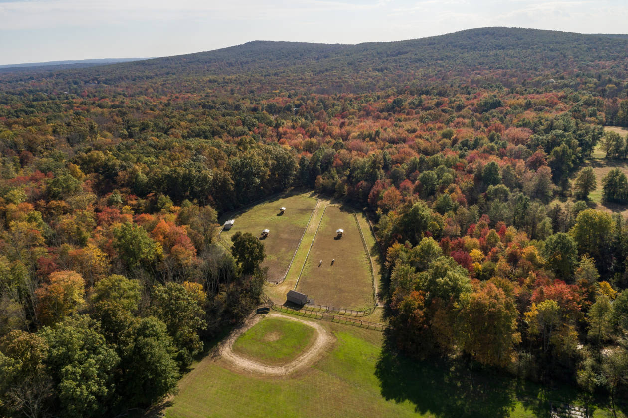 Sophisticated Bucks County PA Equestrian Property Kintnersville