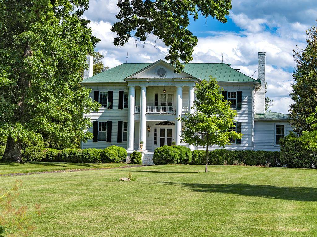 Horse Property for sale.