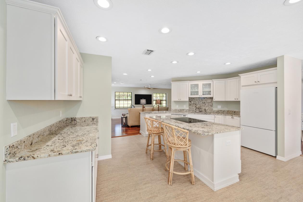 Elegant Horse Property with Arena, Pool, and Guest - photo 5
