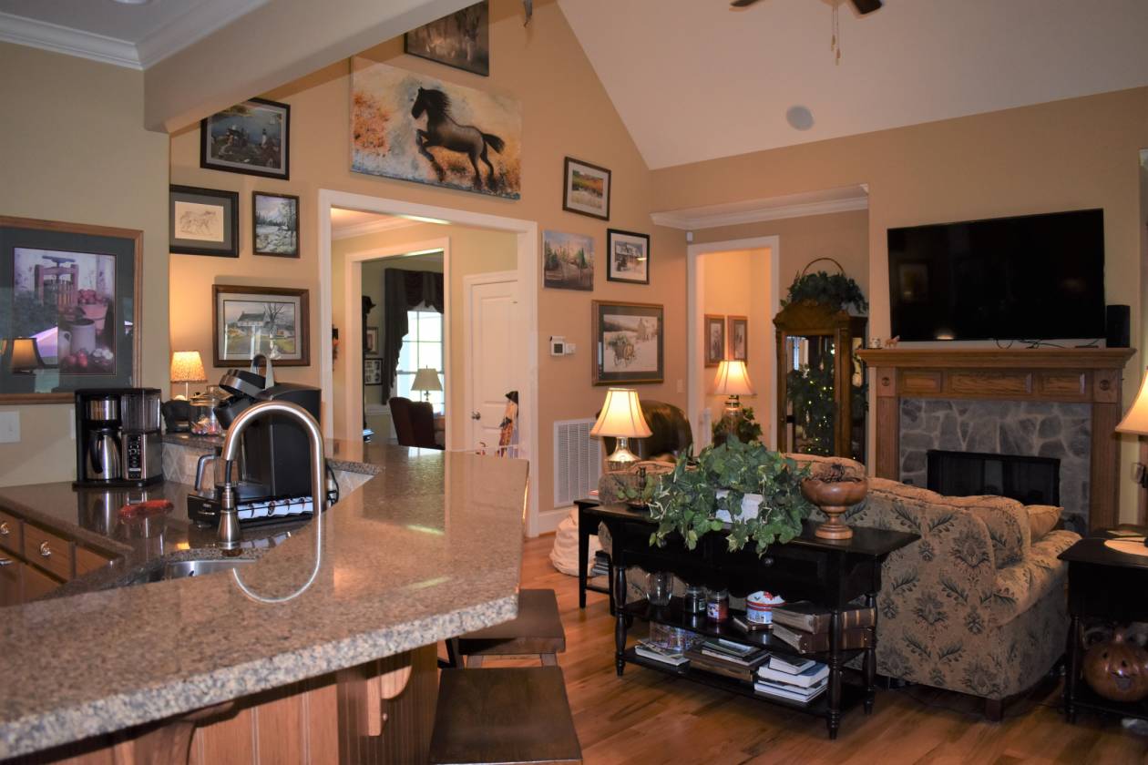 Luxury Home at The Coves Mountain River Club with 15... Lenoir