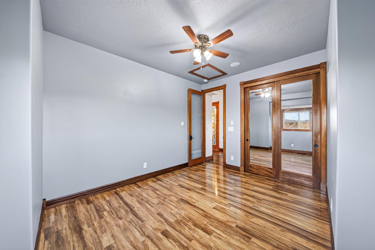 Masterfully crafted equestrian estate for sale. - photo 12