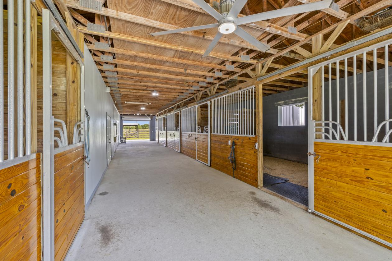 Gated 18.1± Acre Equestrian Estate - photo 19