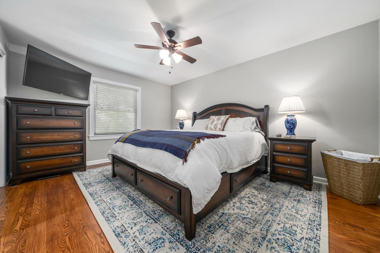 Expansive Equestrian Estate on 13 Acres! - photo 12
