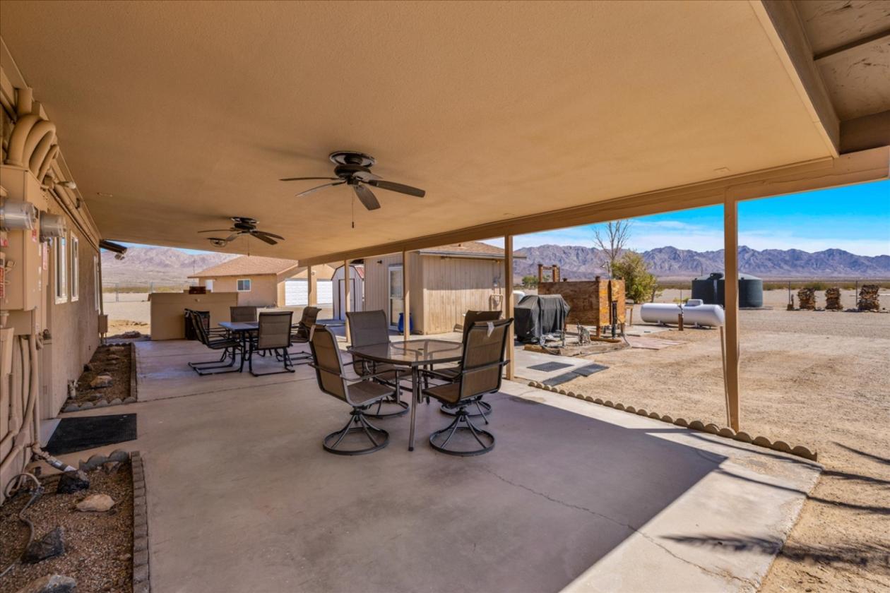 Desert Retreat in Wonder Valley - photo 28