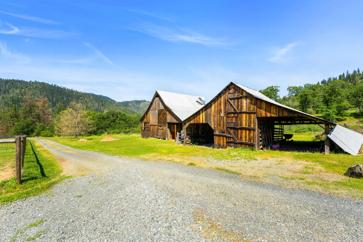 Wine Country Horse Farm with Guest Cottage! - photo 18