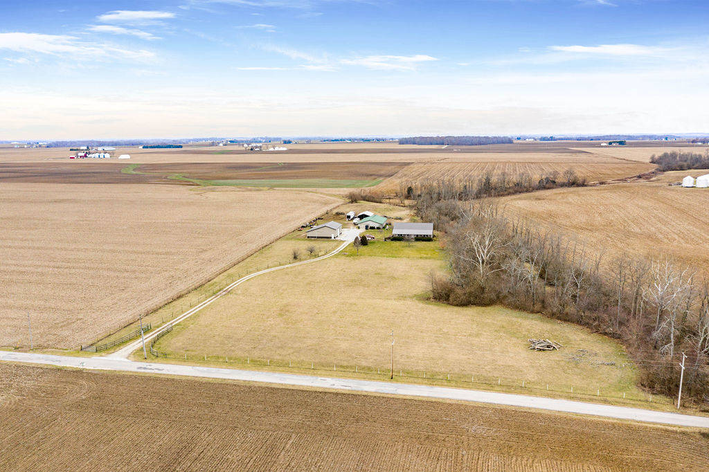 Horse Lovers Delight with a large home on over 9... Liberty, Union County, Indiana