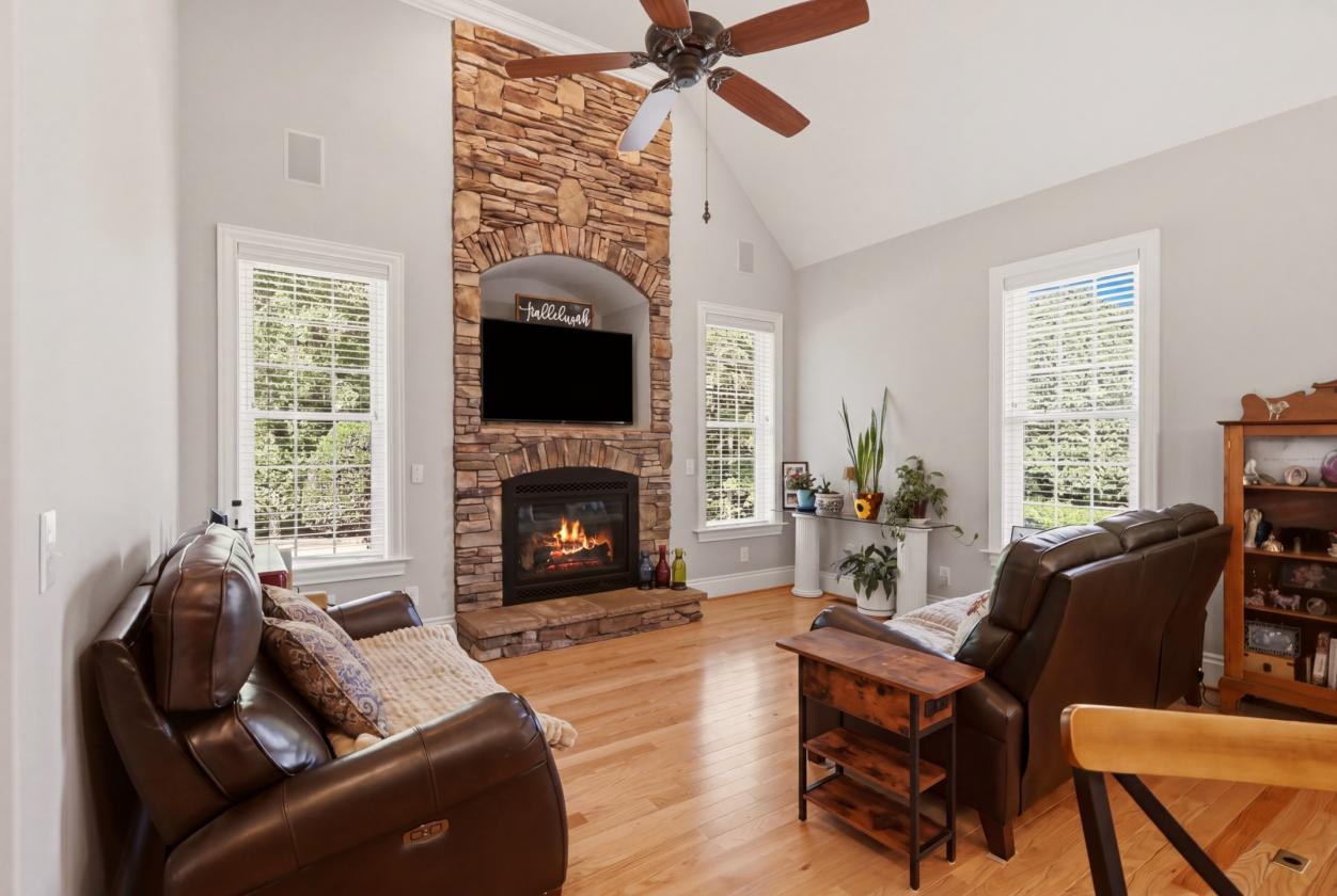 Magnificent 34.75-Acres & Home! - photo 9