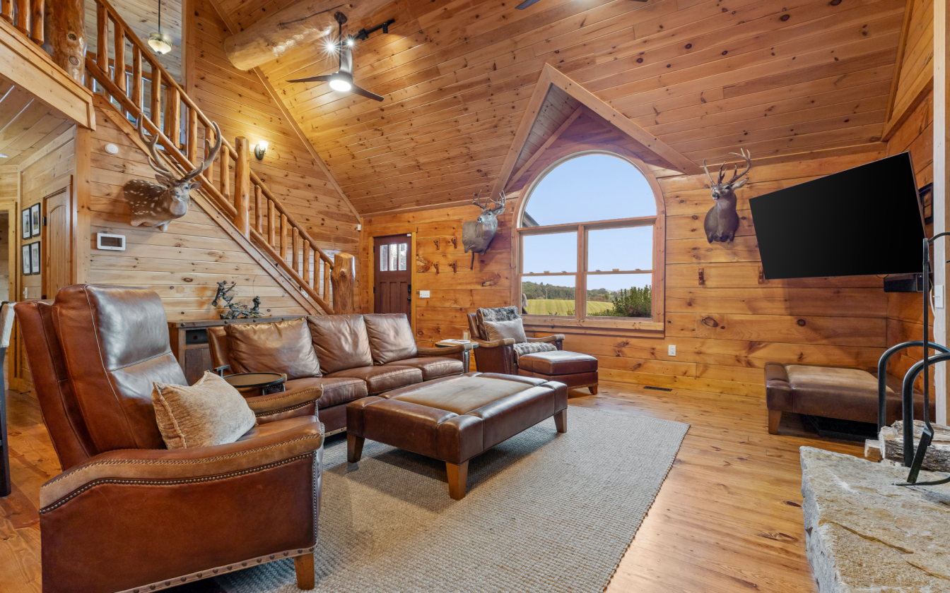 Classic East TN Farm, 2 Ponds, Log Home - photo 15