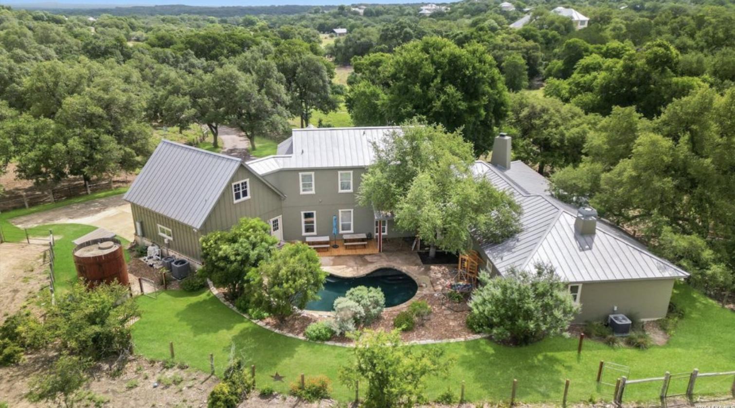 Texas Hill Country Estate | Barn & Riding Trails - photo 27