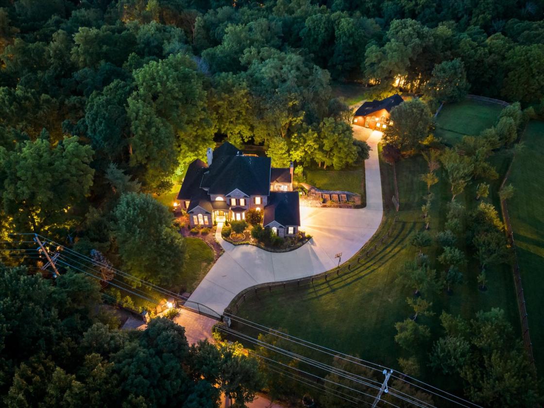 One-of-a-kind, GATED, EQUESTRIAN PROPERTY! - photo 1