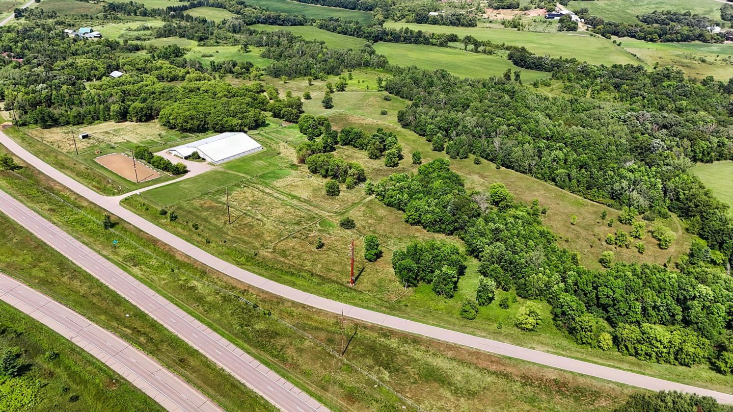 Luxury equestrian estate with a big arena - photo 5