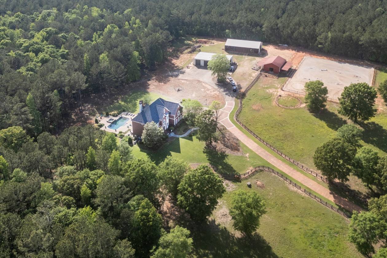Horse Property for sale.