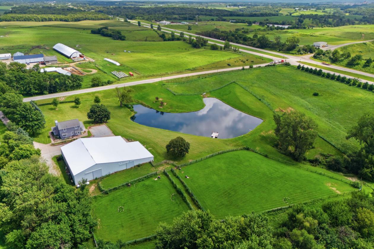 Iowa horse estate. Is this heaven? No, it's Iowa! - photo 28