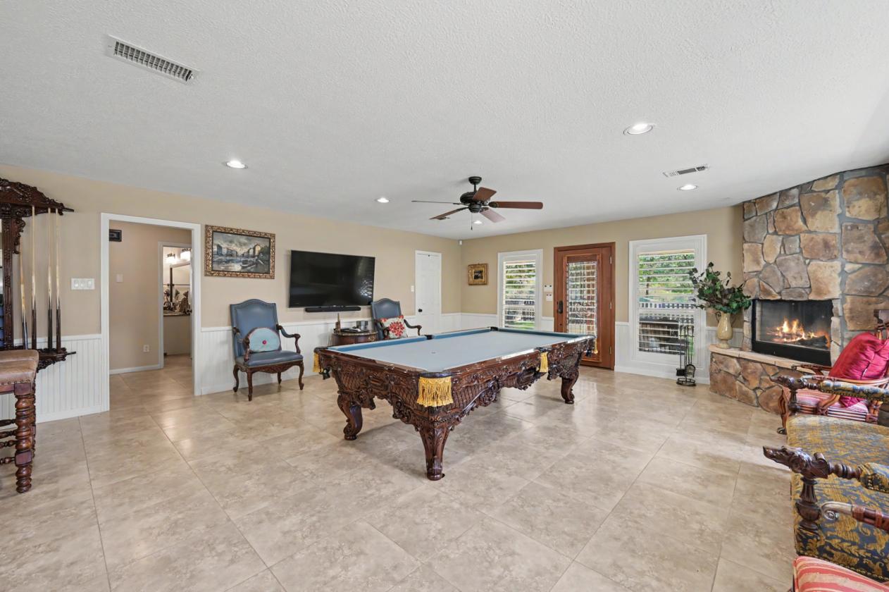 Private Equestrian Estate with guest house - photo 23