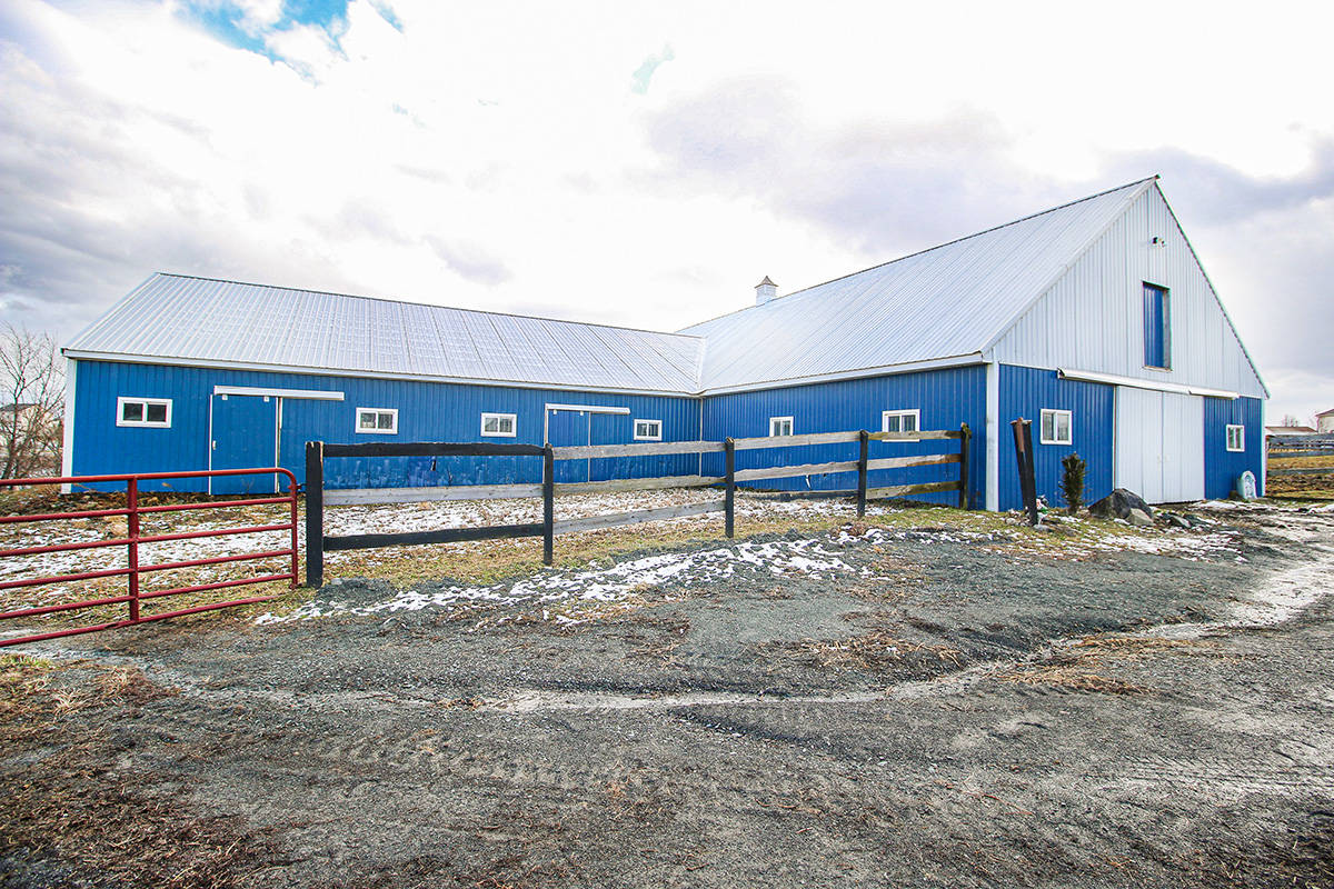 Saratoga County NY Horse Farm w/14.88 Acres, Large Barn,10 stalls,7