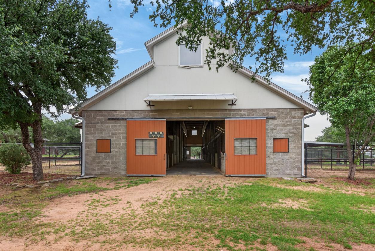 11 acre Equestrian Ranch with Lake Buchanan VIEWS - photo 7