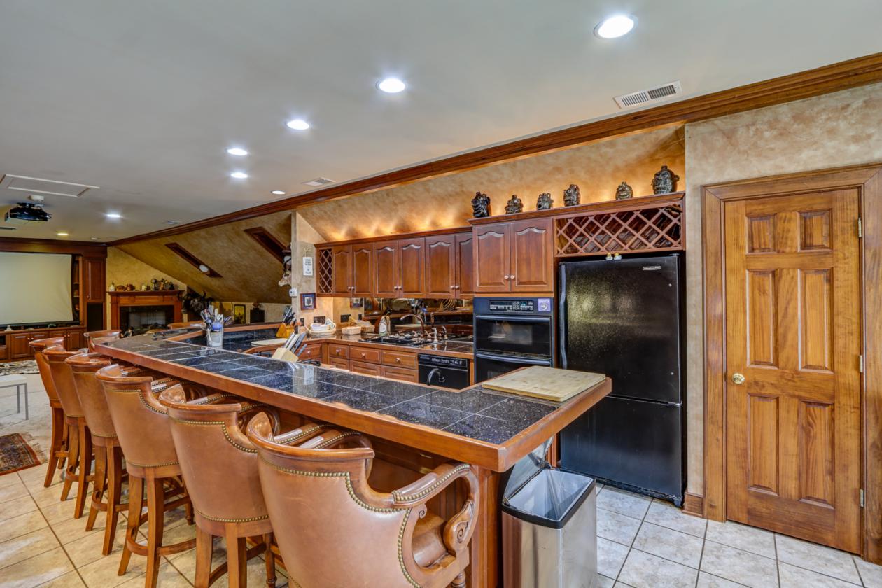 Magnificent views on this colonial home with 24 ac - photo 15