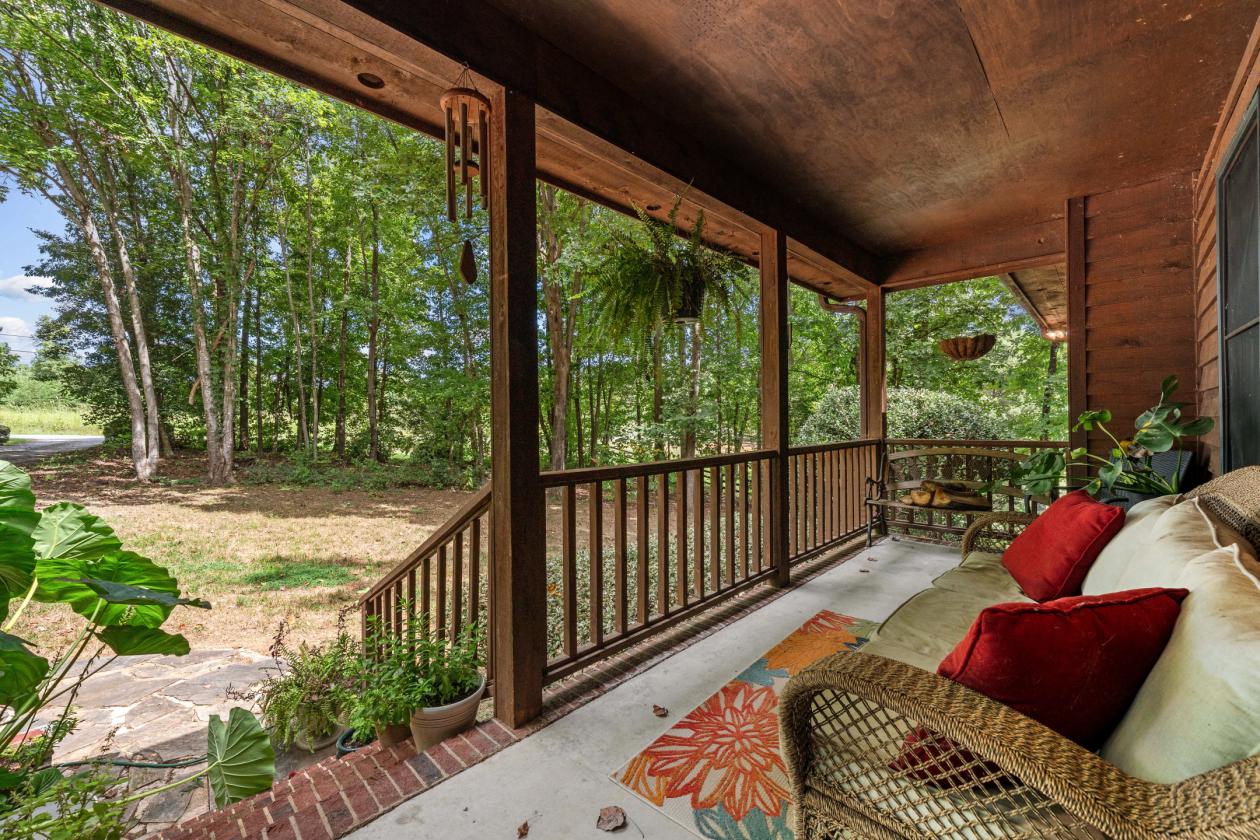 Turnkey Equestrian Farm with Arena & Barn - photo 5