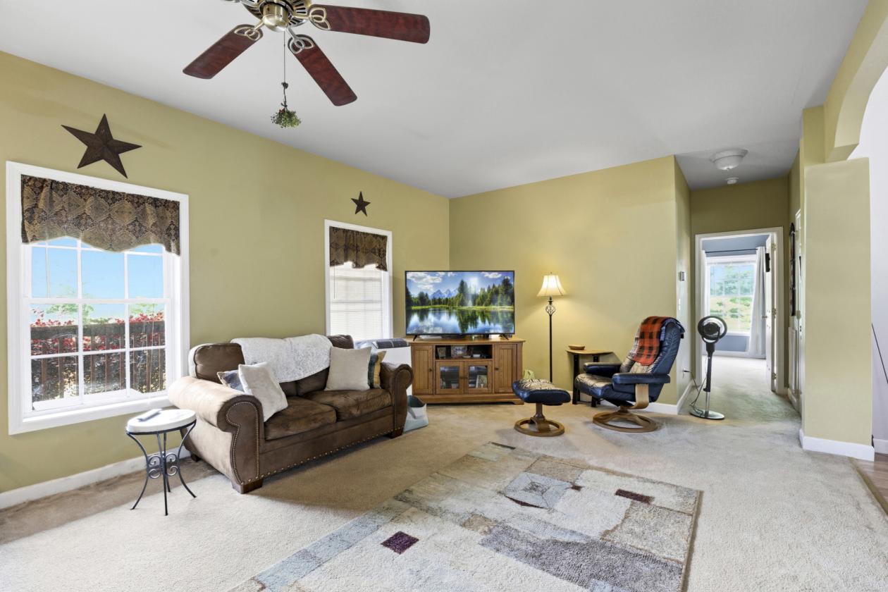 Country Living with great views! - photo 7