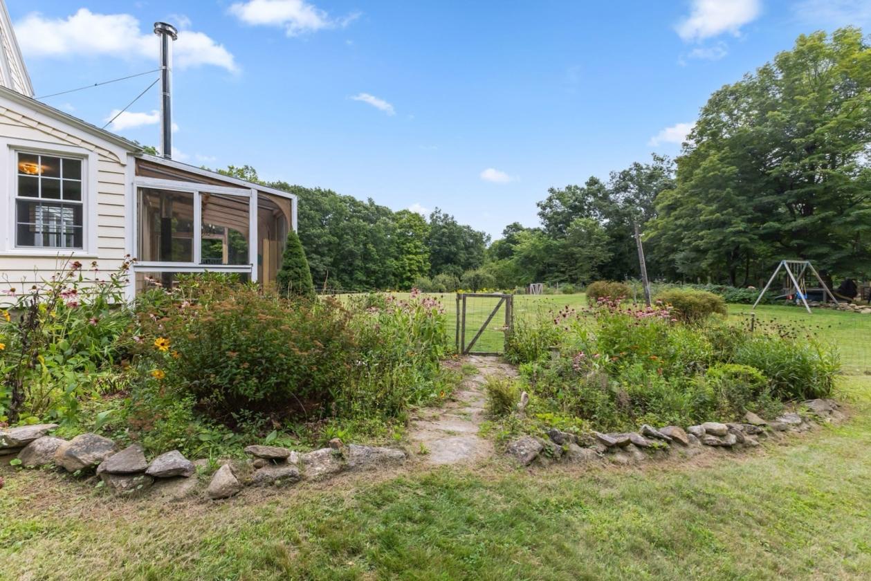 Beautiful Cape Home with Barn & Direct Trail Access - photo 5