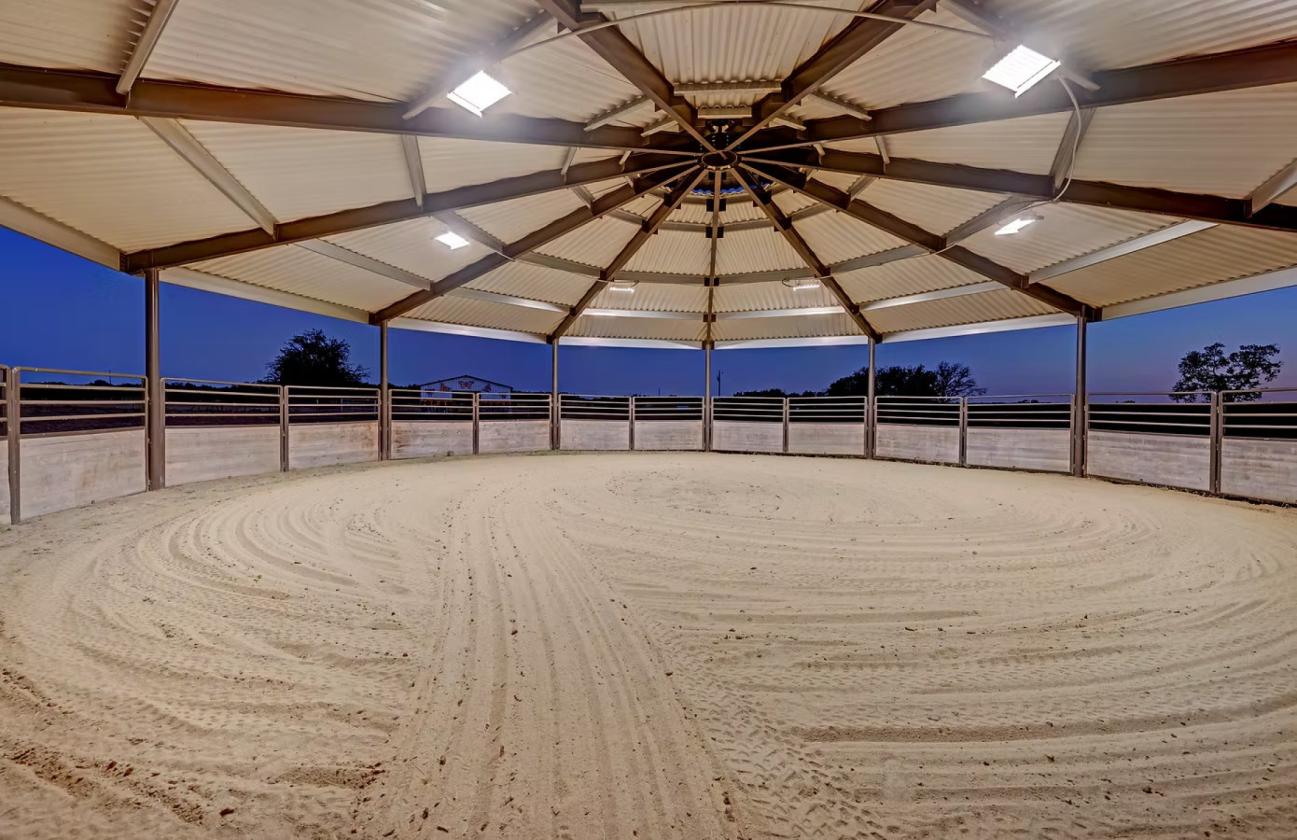 Hill Country Horse Ranch - photo 7