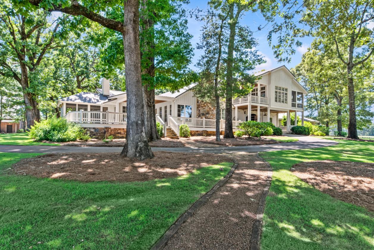 Luxury Equestrian Estate - 96 Acres - photo 4