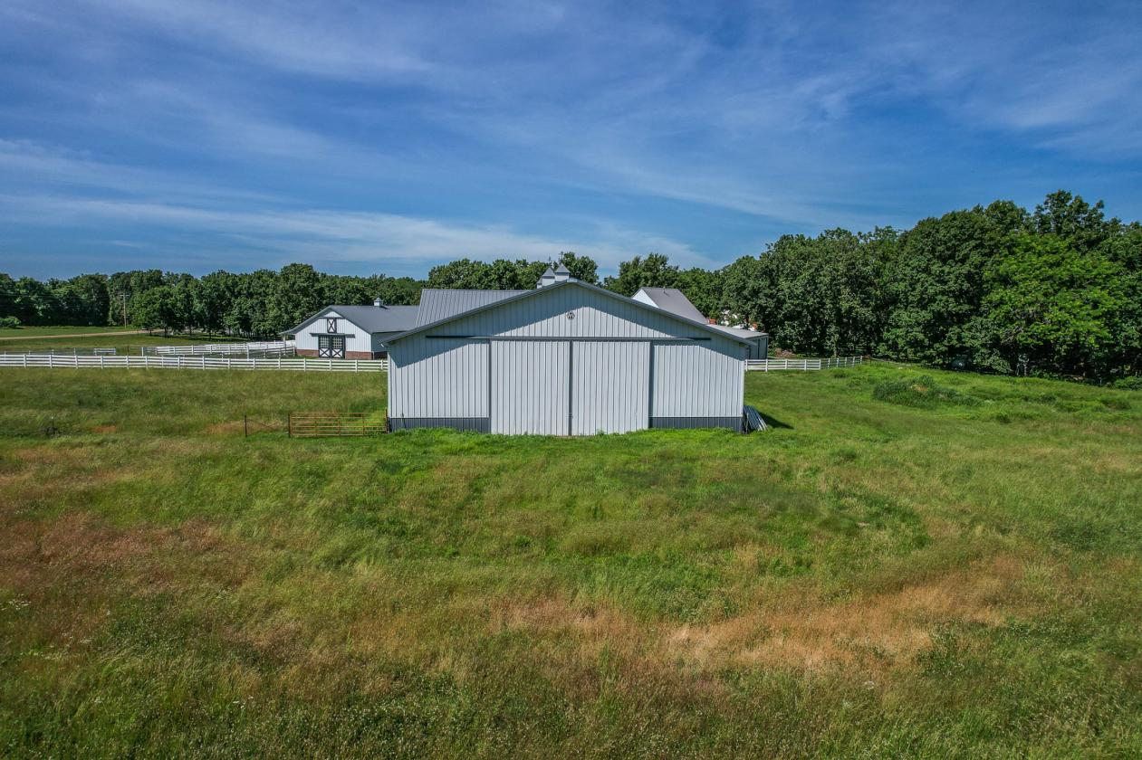 Luxury 227 Acre Horse Property - photo 8