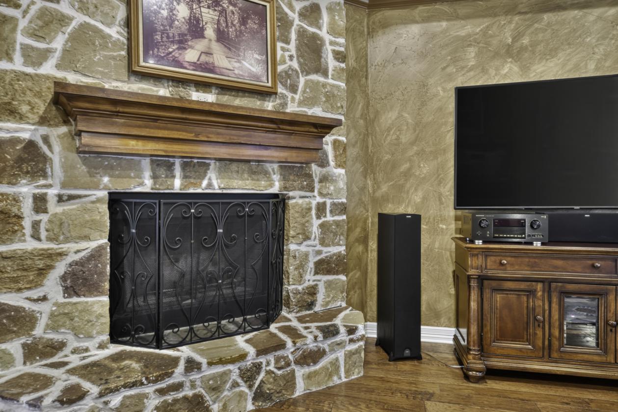 Luxury 32-acre Ranch Estate near Texas A&M - photo 8